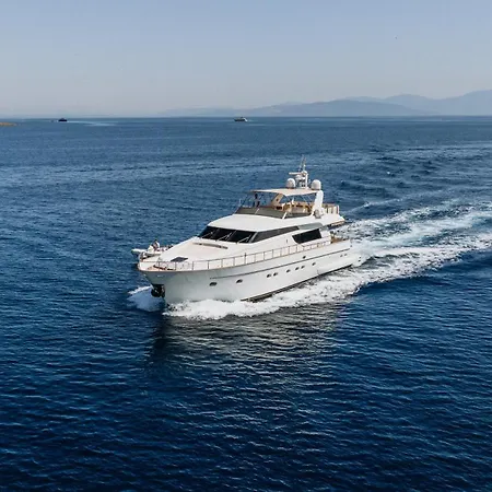 Sanlorenzo Sl Deluxe Motoryacht 船上ホテル ボドルム