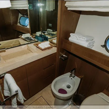 船上ホテル Sanlorenzo Sl Deluxe Motoryacht ボドルム